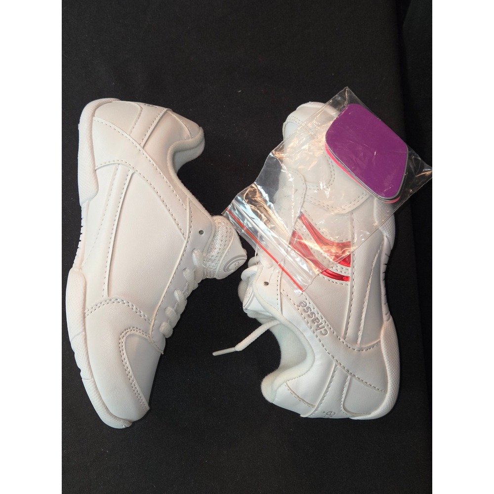 Chassé Flip IV Cheerleading mat Shoes Kids Size 13Y White‎ Red Sneakers